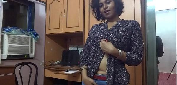 Big Ass Mumbai College Girl Spanking Herself Fucking Her Tight Desi Pussy